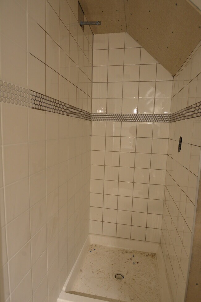 Foto del edificio - Johnson Village Apartments, LLC