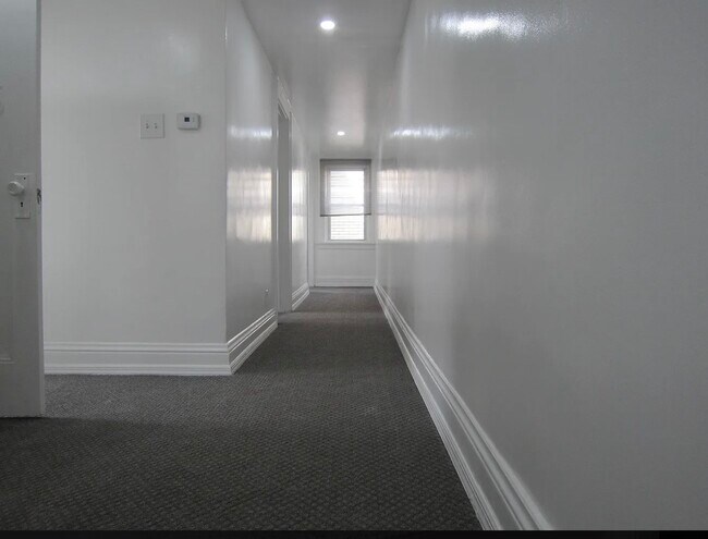 Foto del edificio - 2840 Dwight Ave