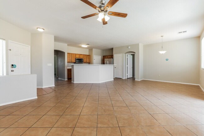 Building Photo - 3430 Avenida Bonita