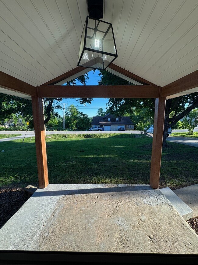 Foto del edificio - 2613 Southridge Dr