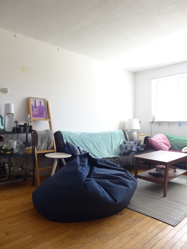 Building Photo - 246 Parker Hill Ave