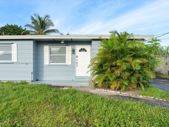 Foto del edificio - 5731 SW 54th Terrace