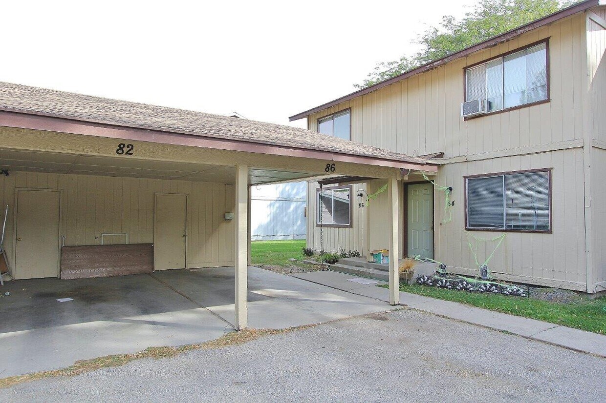 Foto principal - 86 N Raymond St