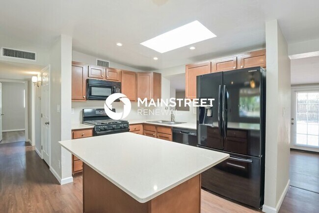 Foto del edificio - 3 Bedroom Pet-Friendly Home in Tucson, AZ with Main Street Renewal