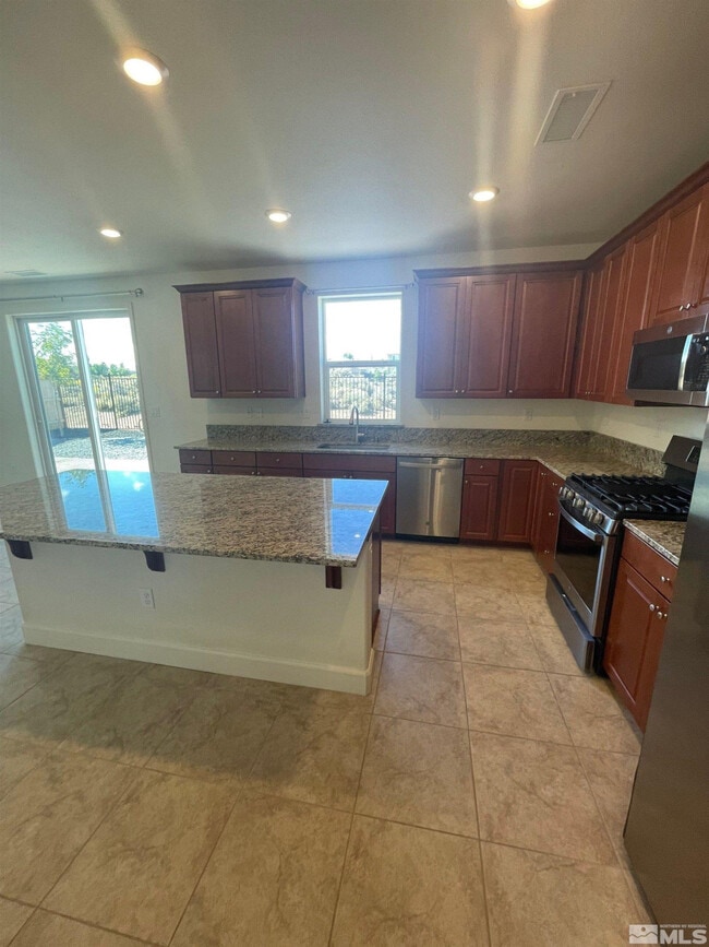 Building Photo - 7255 Rutherford Dr