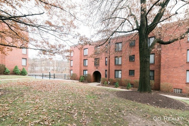 Building Photo - 873 Boggs Ave