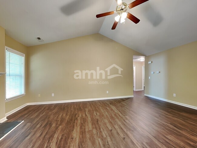 Foto del edificio - 5910 Bluestem Cir