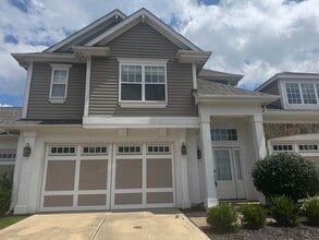 Building Photo - 581 Beehler Dr