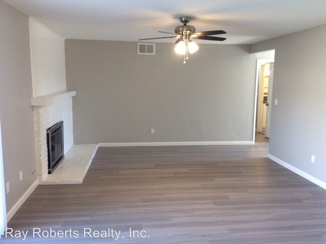 Building Photo - 4 br, 2 bath House - 6601 LENORE AVE