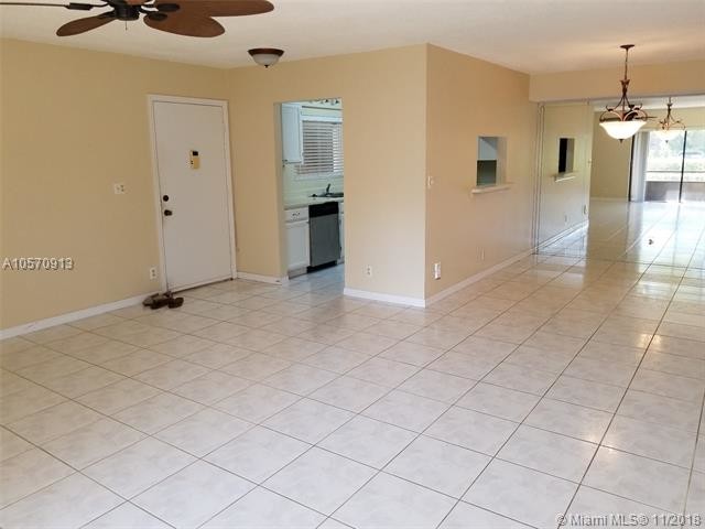 Foto del edificio - 147 Deer Creek Blvd