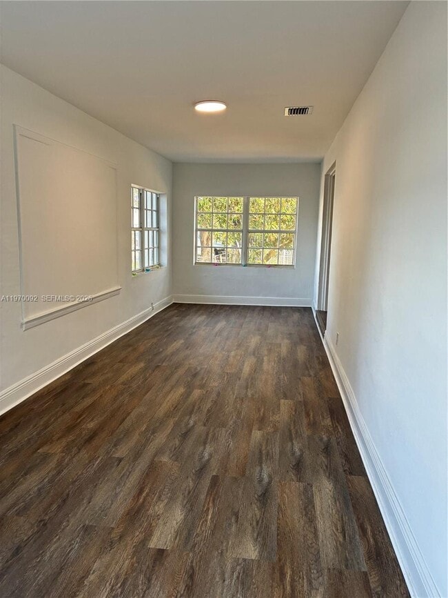 Foto del edificio - 750 NE 86th St