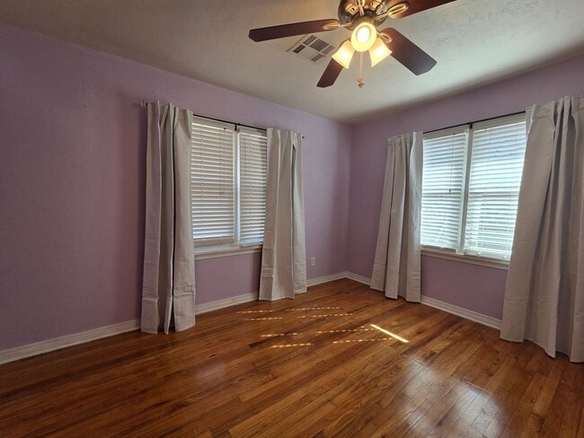 Building Photo - Charming Updated NW OKC Rental — Move-In Ready!