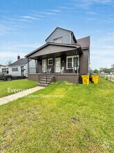 Building Photo - 21251 Westview Ave