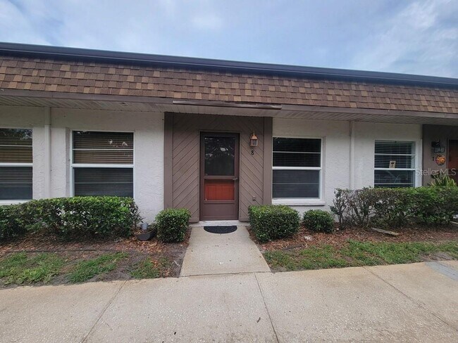 Foto del edificio - 6141 Chesham Dr