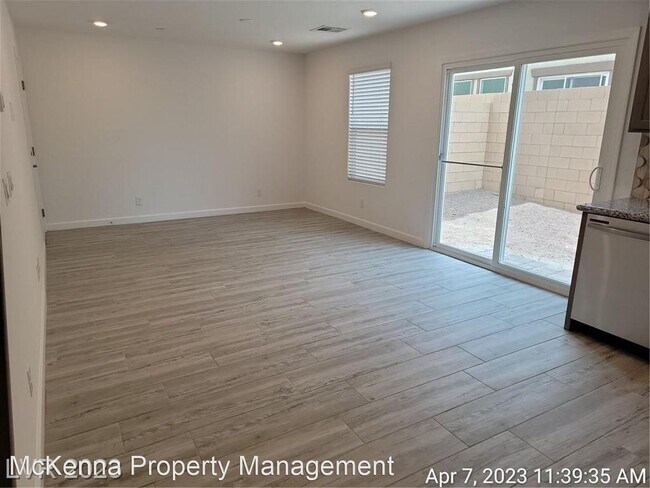 Building Photo - 3 br, 2.5 bath House - 338 Brockbank Pl