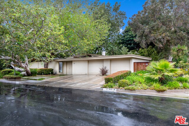 Building Photo - 30739 LA BRISA Dr