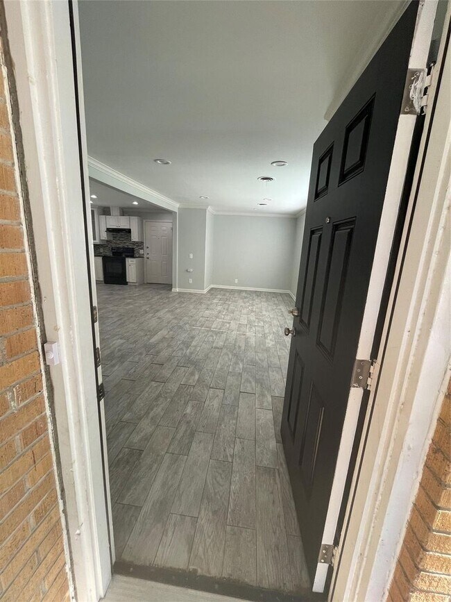 Foto del edificio - 3 BR/2BA |  Renovated Single Family Home |   2-car garage | Fenced backyard!