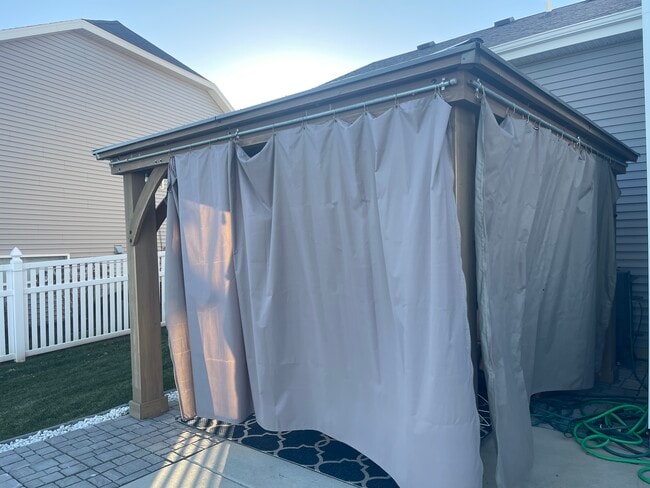 Building Photo - 113 Alton Dr