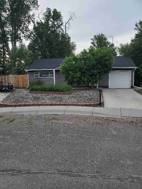 Primary Photo - 106 S Utah Ave