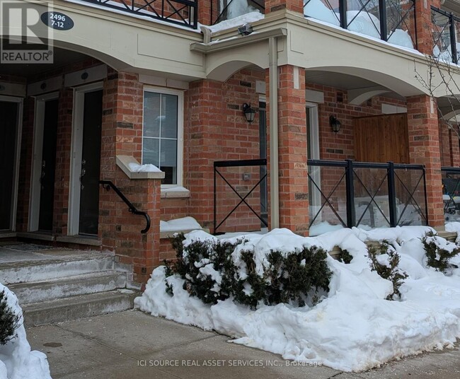 Photo du bâtiment - 2496 Post Rd