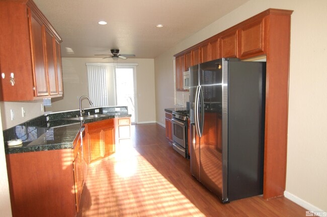 Building Photo - 2446 Burtin Dr