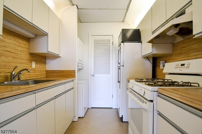 Foto del edificio - 431 Springfield Ave