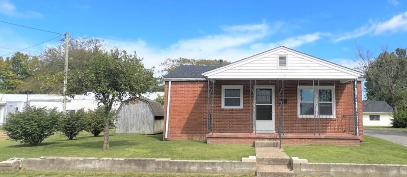 Foto principal - 115 E 5th St