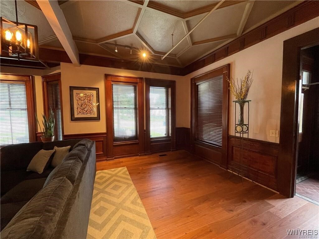 Primary Photo - 1115 Delaware Ave