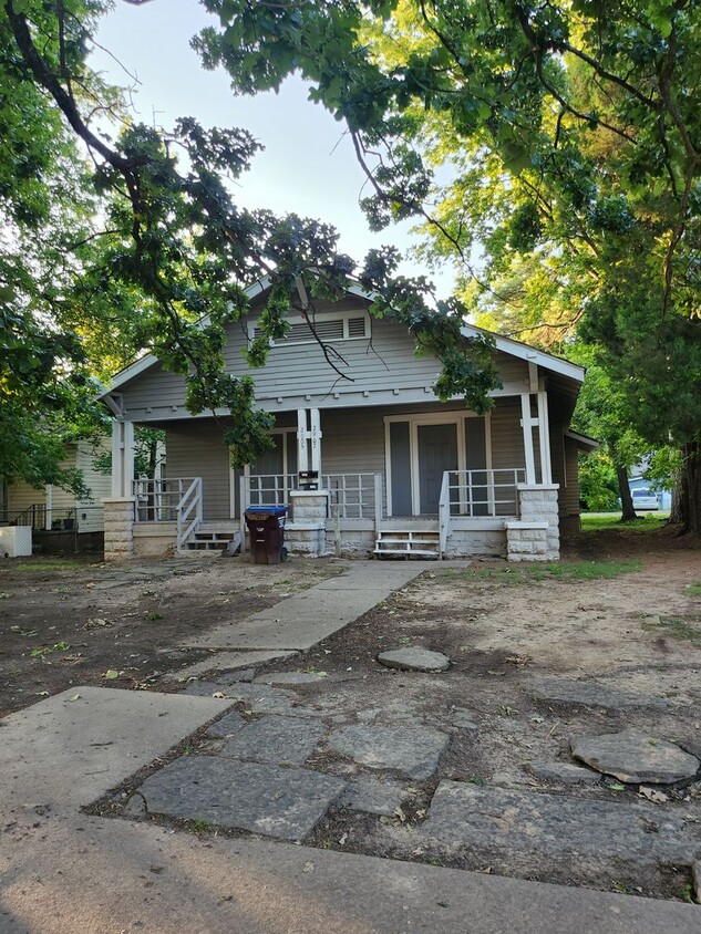 Foto principal - 2905-2907 Alabama Ave