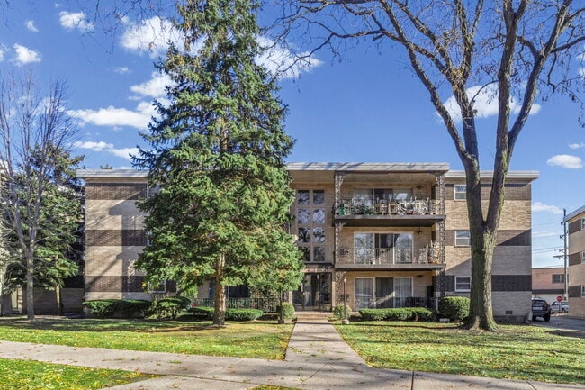 Building Photo - 917 S 8th Ave