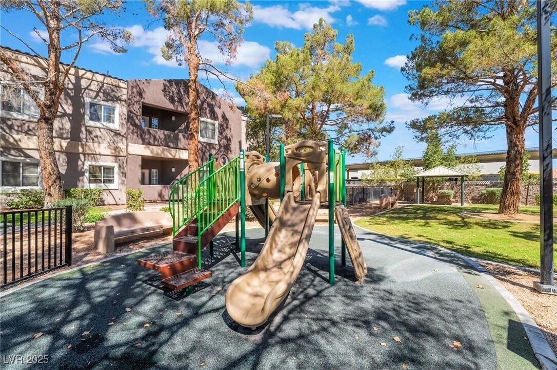 Building Photo - 5250 S Rainbow Blvd