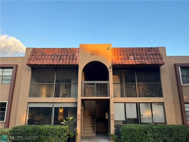 Building Photo - 3432 NW 86th Way