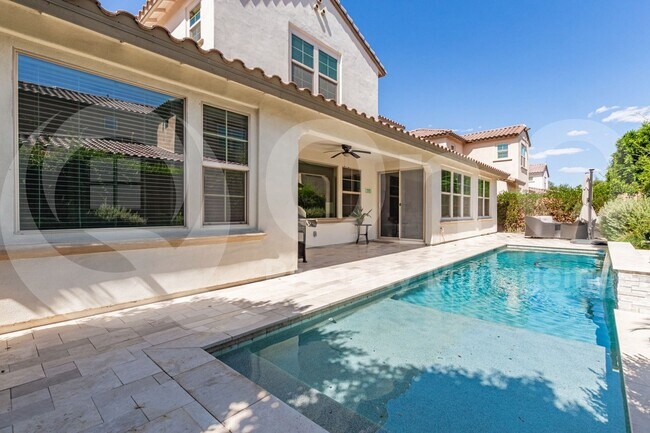 Building Photo - 913 W Yosemite Dr