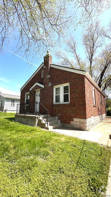 Building Photo - 10194 Imperial Dr