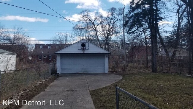 Foto del edificio - 3 br, 2 bath House - 16174 Lauder Street