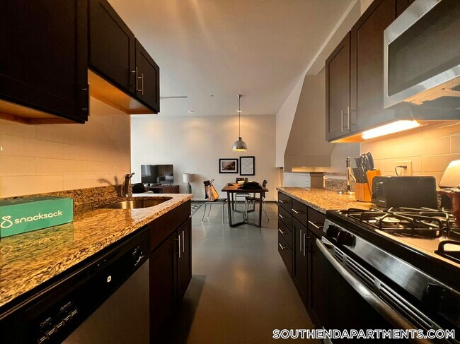 Building Photo - 160 E Berkeley St