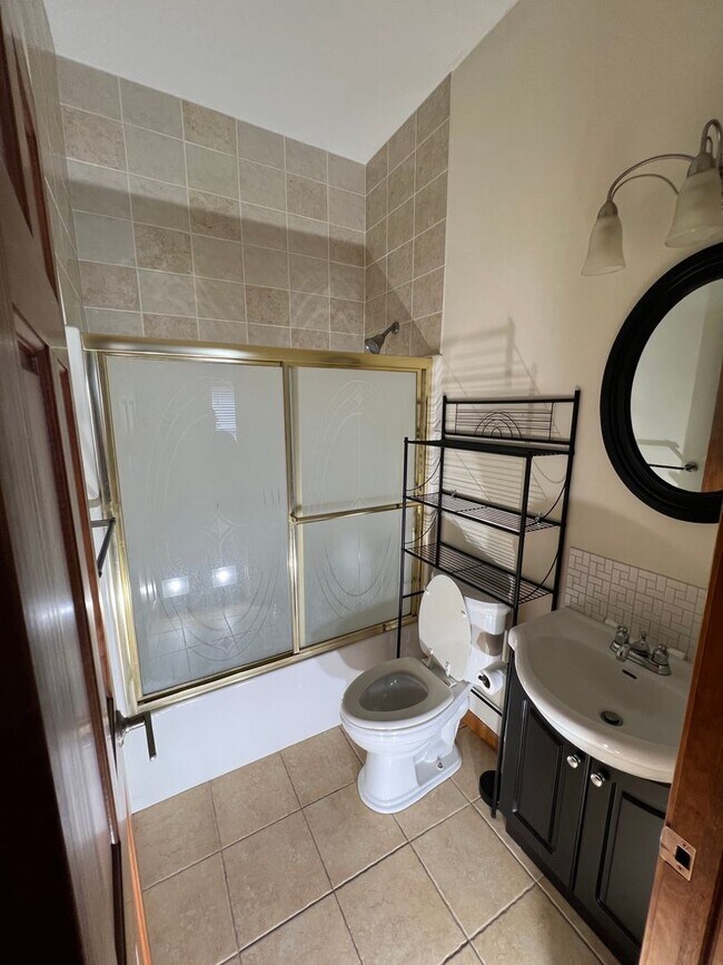 Foto del edificio - 2 bedrooms, 2 baths Downtown!