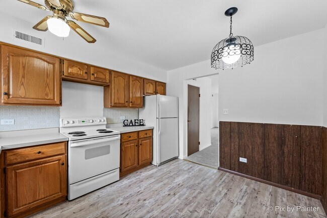 Foto del edificio - 9407 Bay Colony Dr