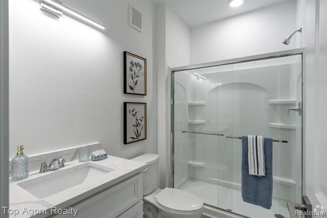 Building Photo - 31601 Gabby Ct