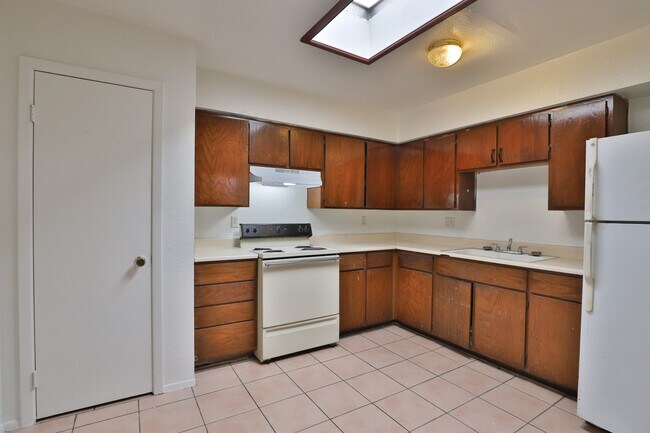 Foto del edificio - 506 W 9th St