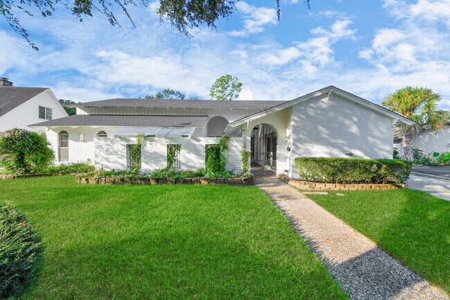 Foto del edificio - 18330 Cape Bahamas Ln