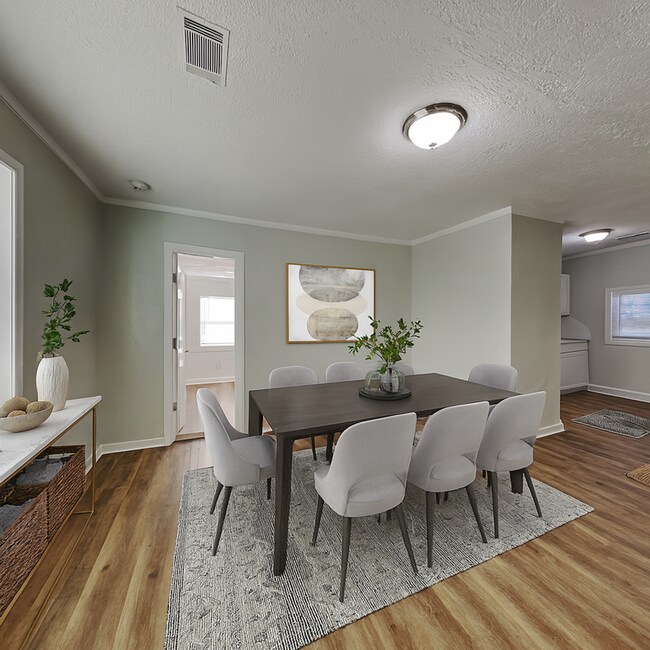 Building Photo - 710 N Fuller St