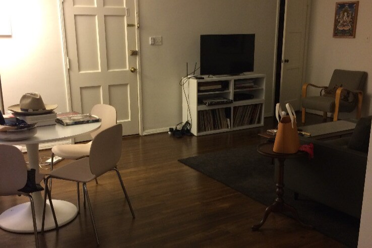 Foto principal - 8577 1/2 Holloway Dr