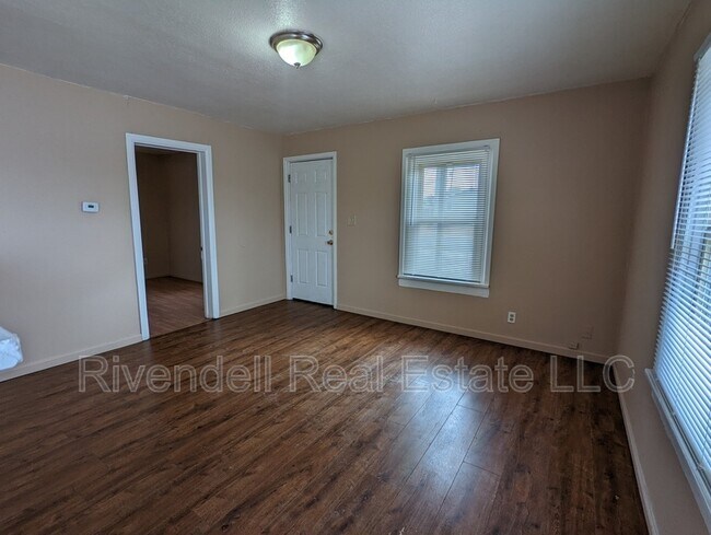 Building Photo - 6601 Knox Ct