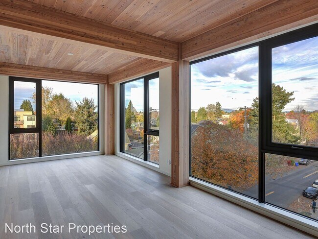 Foto del edificio - 2 br, 2 bath House - 12 NE Fremont St Unit 5E