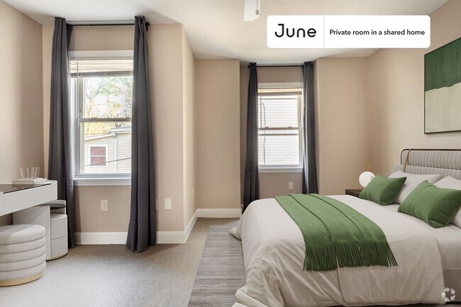 Building Photo - Private bedroom in 4 bed/2 bath Home