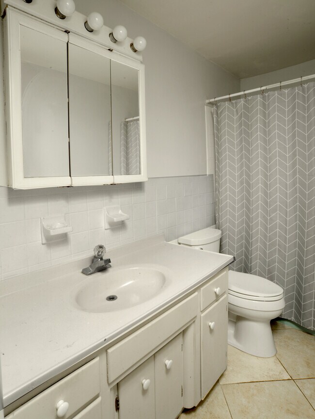 Foto del edificio - 1018 Park Dr