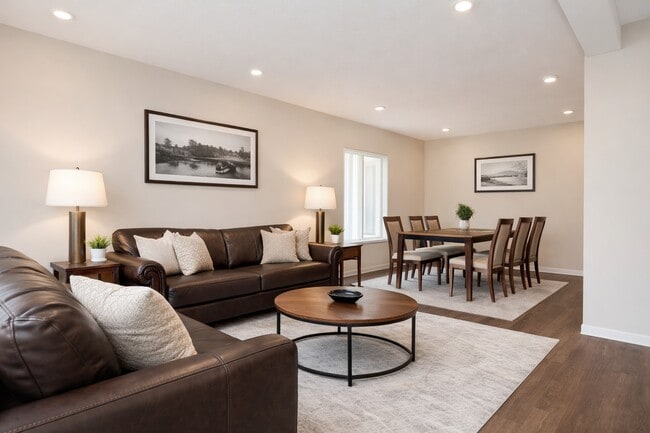 Building Photo - Sherwood Forest Estates