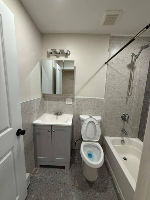 Foto principal - 356 S 6th St