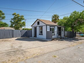 Building Photo - 200 Van Buren St